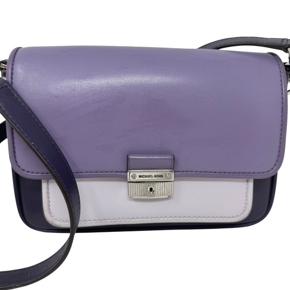 Michael Kors Bradshaw Medium Color-Block Leather Messenger Bag - Picture 2 of 10